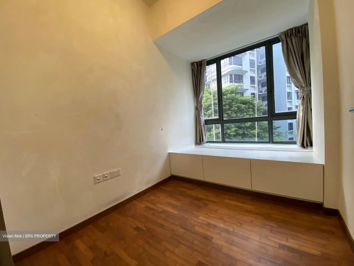 The Palette (D18), Condominium #587648001
